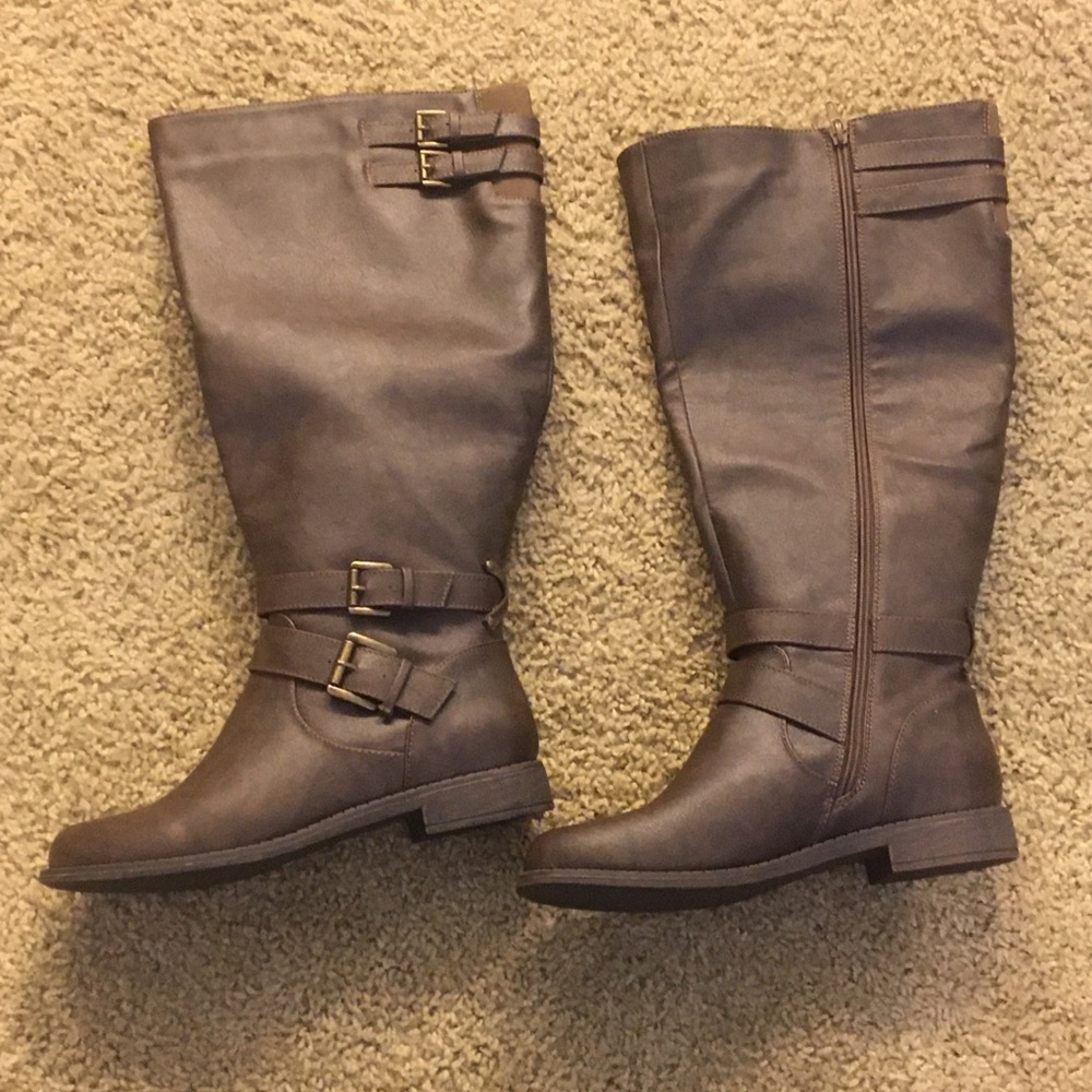 JustFab size 8 wide calf boots in brown brand new